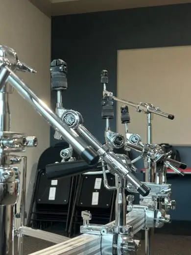 PEARL DRUM RACL W/ BOOM STANDS 2