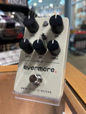 Universal Audio UAFX Evermore Studio Reverb Pedal | Long