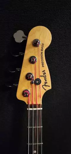 Fender - 019-6901-774 2