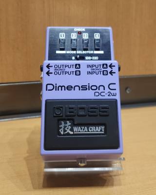 ギター BOSS DC-2W Boss DC-2W Dimension C Waza Craft Chorus Pedal – Chicago Music