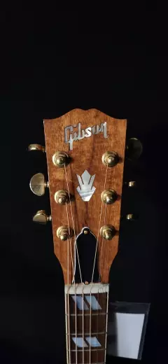 GIBSON LIMITED EDITION SONGWRITER- KOA 3