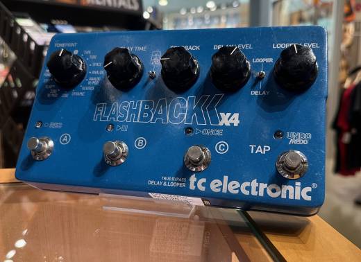 ギター Tc electronic flashback x4 delay looper TCE Flashback x4 — HornFX