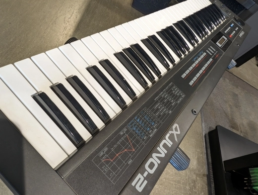 ROLAND ALPHA JUNO 2 2