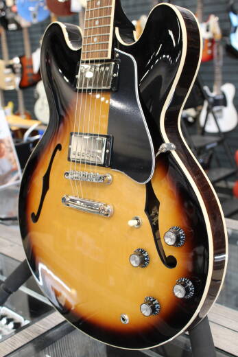 Store Special Product - Gibson - ES-335 DOT Semi-Hollow Body Electric - Vintage Burst