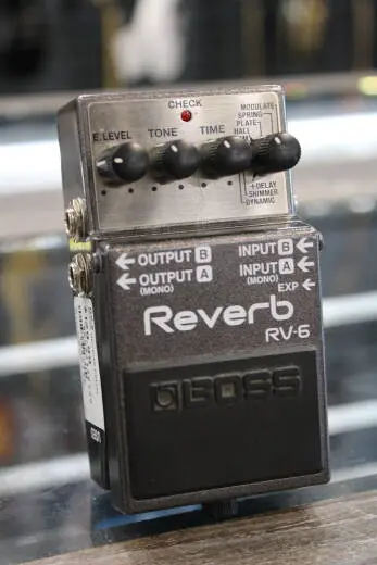 BOSS - RV-6 Reverb