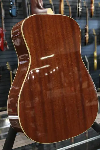 Fender - Malibu Player, Walnut Fingerboard - Sunburst 2