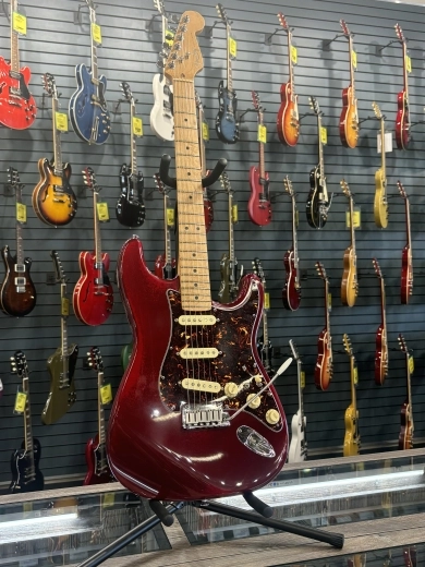 1997 American Standard Stratocaster®, Maple Fingerboard, Candy Apple Red