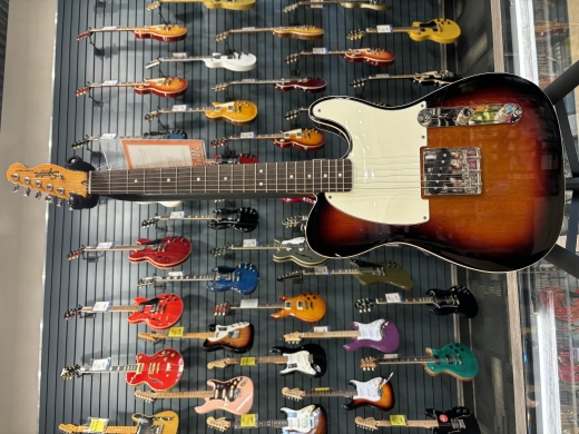 Gear Hunter | Squier - FSR Classic Vibe '60s Custom Esquire