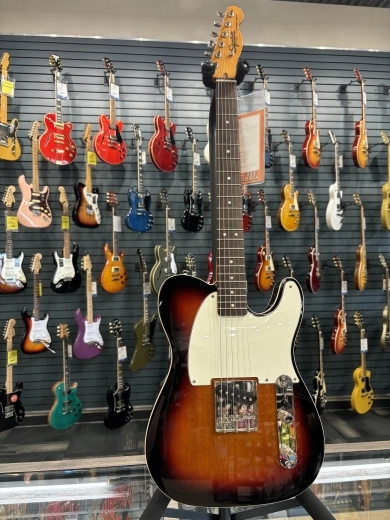 Squier - FSR Classic Vibe '60s Custom Esquire Electric Guitar - 3-Colour Sunburst