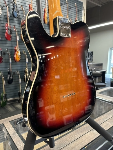 Squier - FSR Classic Vibe '60s Custom Esquire Electric Guitar - 3-Colour Sunburst 5