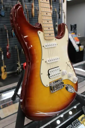 Squier - Affinity Series Stratocaster FMT HSS, Maple Fingerboard - Sienna Sunburst 2