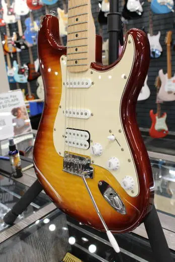 Squier - Affinity Series Stratocaster FMT HSS, Maple Fingerboard - Sienna Sunburst 2