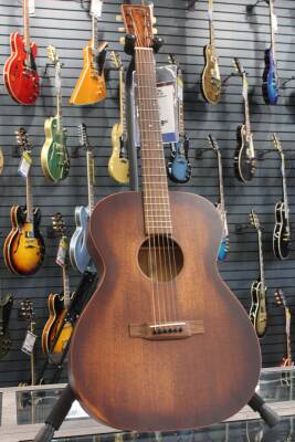 Martin Guitars 000-15M StreetMaster W/Gig Bag