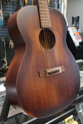Martin Guitars 000-15M StreetMaster W/Gig Bag