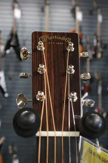 Martin Guitars - D-28 Spruce/Rosewood Acoustic Guitar with Hardshell Case 2