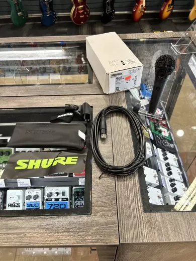 Shure - PGA58 Dynamic Vocal Microphone with 1/4in Cable 2