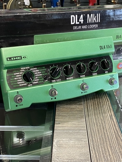 Line 6 - DL4 MKII