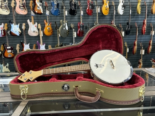 Duke Banjolele 6