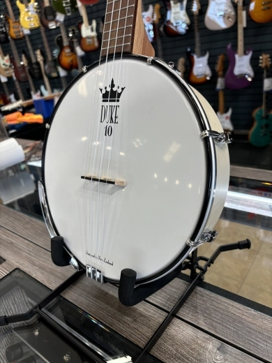 Duke Banjolele 3