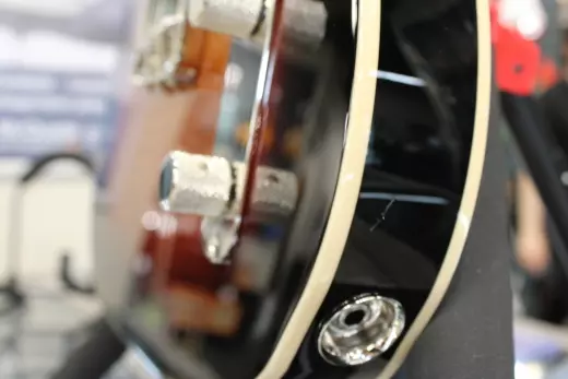 Squier - Classic Vibe '60s Custom Telecaster with Laurel Fingerboard - 3-Colour Sunburst 2