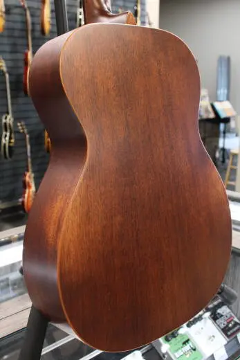 Martin Guitars - 000-15M StreetMaster w/Gig Bag 2