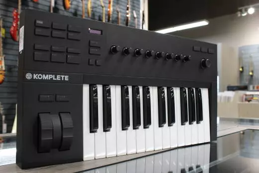 Native Instruments - Komplete Kontrol A25 - 25-Note Controller Keyboard