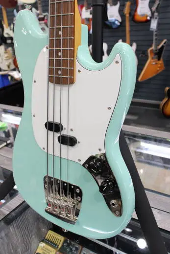 Squier - Classic Vibe 60s Mustang Bass Guitar - Surf Green 2