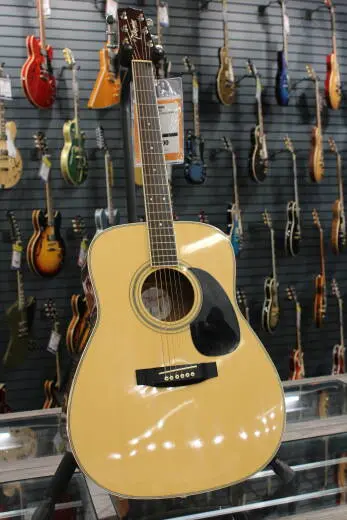 Takamine - G332S - Acoustic Guitar