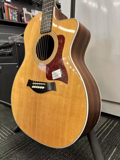 Taylor Guitars - 214CE 3