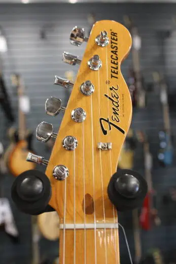 Fender - Vintera II 60s Telecaster Thinline, Maple Fingerboard - 3-Color Sunburst with Gig Bag 2