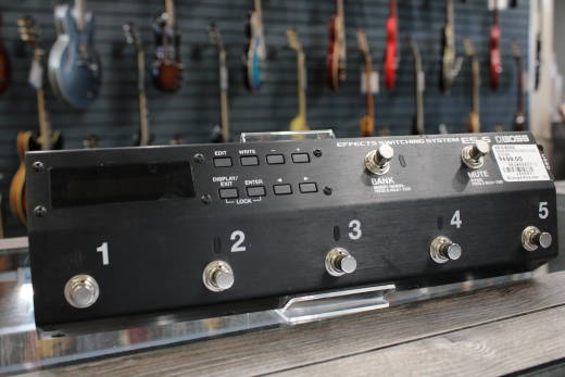 BOSS ES-5 Effects Switching System 美品 Boss ES-5 Effects Switching – Motor City Guitar