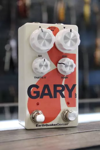 EarthQuaker Devices - Gary Modulation Fuzz and Dynamic Natural Overdrive Pedal