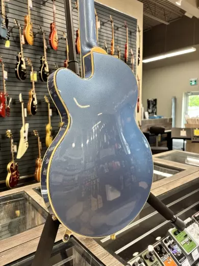 Gretsch Guitars - G5655TG Electromatic Center Block Jr. Single-Cut with Bigsby and Gold Hardware, Laurel Fingerboard - Azure Metallic 2