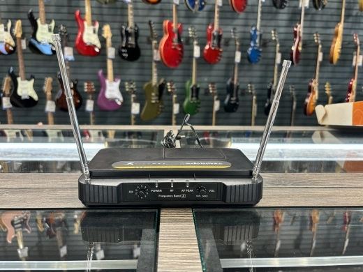 Audio Technica 600 Series - ATW-601A UHF Wireless UniPak Transmitter System 2