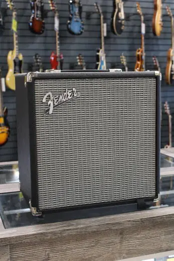 Fender - Rumble 25 - Rumble Series 25 Watt Bass Amp (V3)