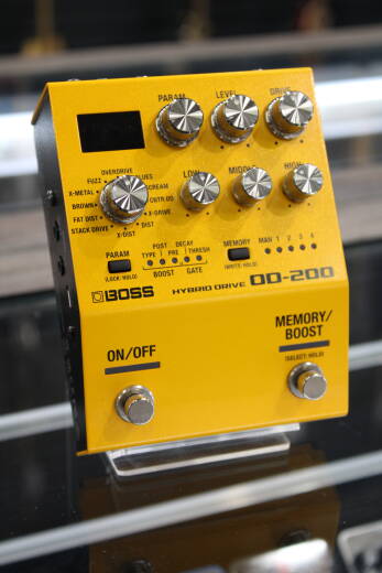 BOSS OD-200 Hybrid Drive | Long & McQuade