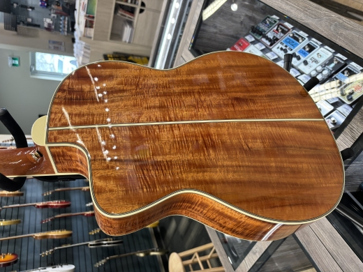 Cutaway Solid Sitka Spruce/Hawaiian Koa Acoustic/Electric Guitar with Case 5