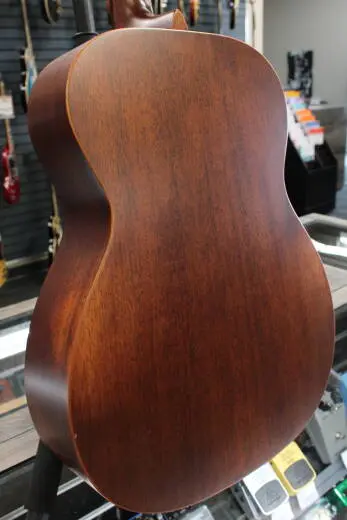 Martin Guitars - 000-15M StreetMaster w/Gig Bag 2