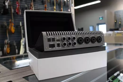 Universal Audio - Apollo x4 Heritage Edition - Desktop 12x18 Thunderbolt 3 Audio Interface w/UAD-2 QUAD Core Processing 2