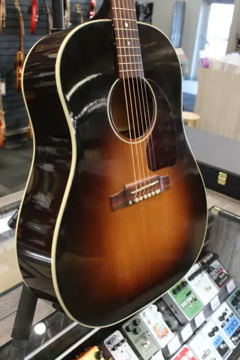 Gibson - J-45 Standard Vintage Sunburst 2