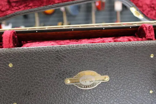 Taylor Guitars - 814ce Grand Auditorium Spruce/Rosewood Acoustic-Electric Guitar w/Armrest 2