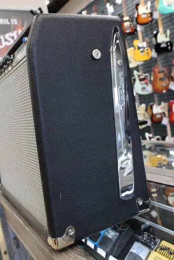 Fender - 68 Custom Pro Reverb, 120V 2