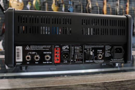 Hughes & Kettner TubeMeister Deluxe 20 Head