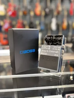 BOSS - IR-2 Amp and Cabinet Pedal 2