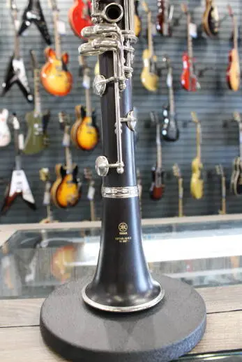 Yamaha Band - YCL-450N Bb Clarinet with Nickel-Plated Keys - Grenadilla 2