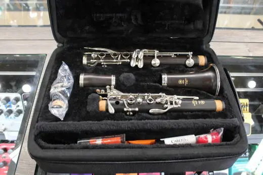 Yamaha Band - YCL-450N Bb Clarinet with Nickel-Plated Keys - Grenadilla 2