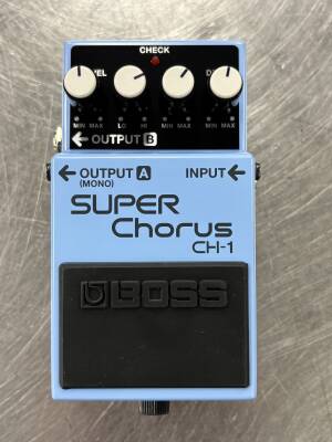BOSS Super Chorus Pedal | Long & McQuade