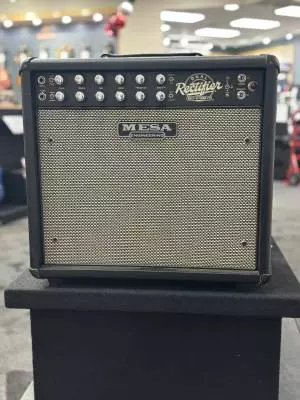 Mesa Boogie - 1.RV25.BK.F