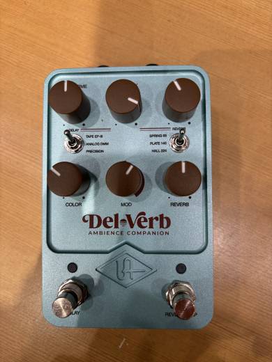 【美品】UAFX Del-Verb Ambience Companion del_verb_gallery_2_93201cd7-
