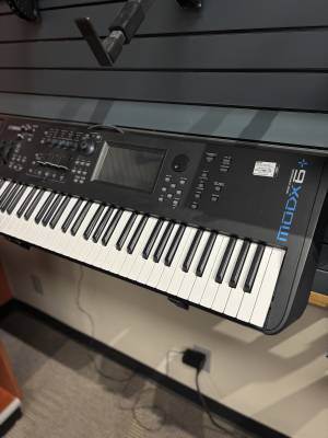 Yamaha - MODX6+